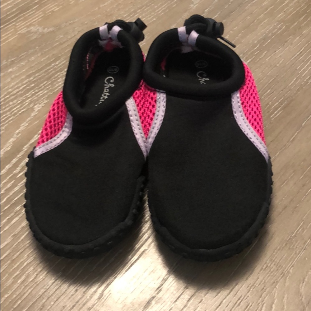 Water shoes girls
